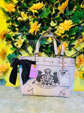 Juicy Couture classic scottie daydreamer Logo Tote